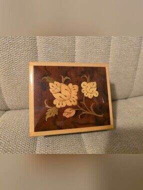 Reuge Music Box Italy Swiss Musical Movement Wood Inlay